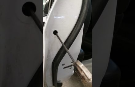 Dodge Stratus Door Handle in San Diego 92142 CA