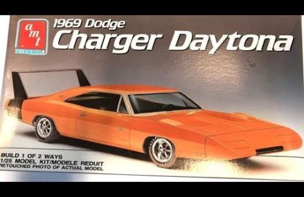 1969 Dodge Charger Daytona 1:25 Scale AMT #6278  Model Kit Review Within Zip 68303 Alexandria NE