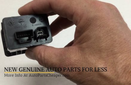 2013-2016 Dodge Ram Auxiliary Media Hub Oem USB AUX SD Genuine New at Mc Indoe Falls 5050 VT