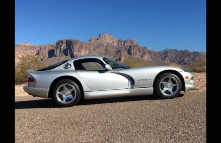 Dodge Viper Original at Sanford Seacoast Regional Airport, Sanford, Maine 2018