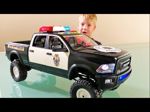 BRUDER Trucks POLICE Dodge RAM Bruder Pickup RC conversion Dodge Ram Jack