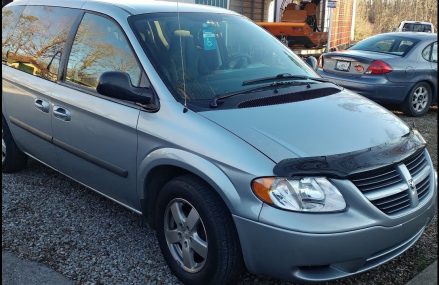 2004 Dodge Stratus Interior in Washington 41096 KY