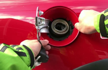 Replacing 2004 MINI COOPER S MC40 Gas Cap trim, cheap! Near Minneapolis 55426 MN