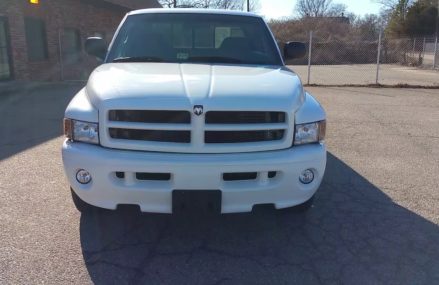 2001 Dodge Ram 2500 Sport. 24valve Cummins Diesel. 6spd manual transmission. From 70583 Scott LA