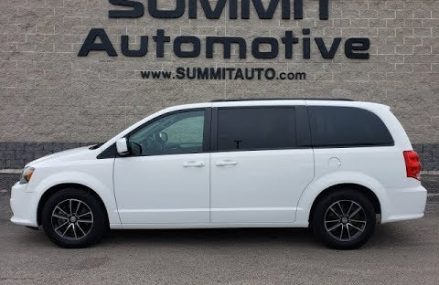 2018 DODGE GRAND CARAVAN GT WHITE KNUCKLE WALK AROUND REVIEW FOND DU LAC SOLD! 10383 SUMMITAUTO.com Local Morning Sun 52640 IA