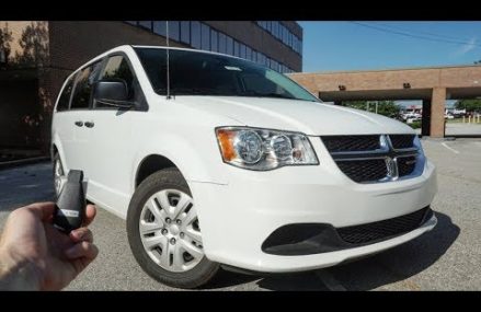 2019 Dodge Grand Caravan SE: Start Up, Test Drive, Walkaround and Review at Moro 62067 IL