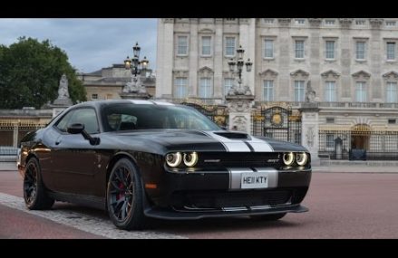 Driving a Dodge Challenger Hellcat around Knightsbridge – Reaction Video! From Mappsville 23407 VA