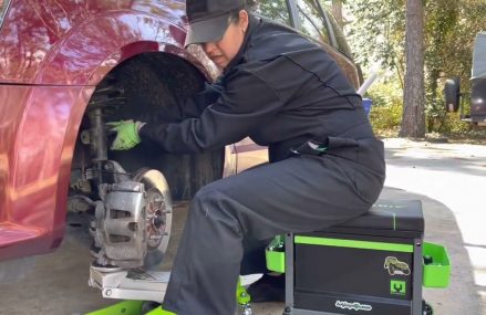 HErJEepLIfe Installs 3” Lift on an Adventure Van- 2017 Grand Caravan at Montgomery 36110 AL