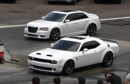 Hellcat Redeye vs Chrysler SRT – drag racing For 18401 Aldenville PA