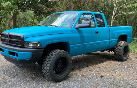 Spraying Tintable Metallic Bedliner Paint Job on 2nd gen Ram Cummins 24 valve Part 2 Place 64497 Weatherby MO